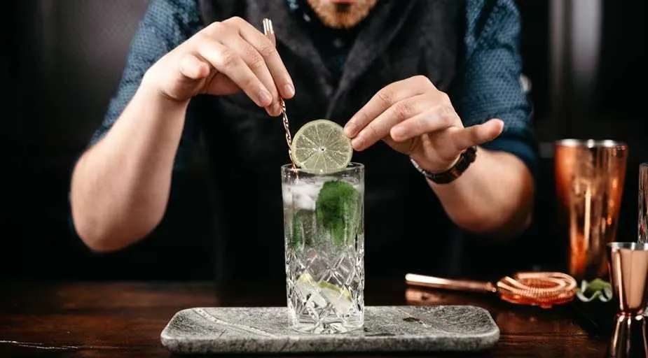 Ulmo Lounge — Bar